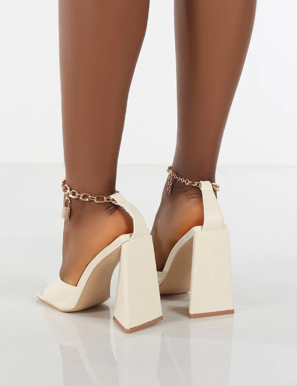 Masie Off White Lock Chain Detail Anklet Strap Block Heels
