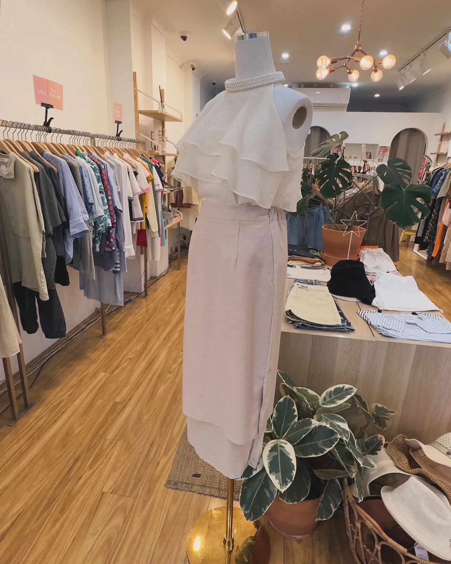 Pearl neck off-shoulder blouse tops