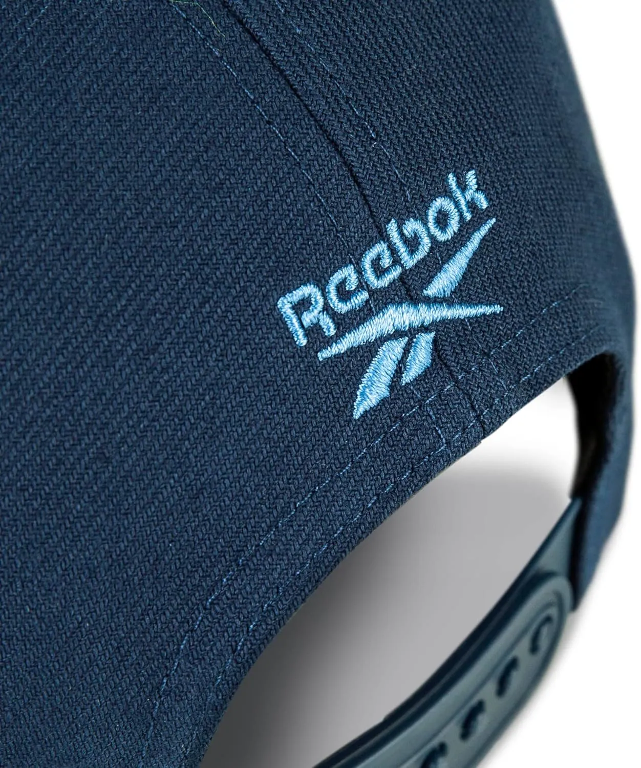 Reebok Classic Vector Ballcap with Adjustable Snapback for Men and Women (One Size Fits Most)